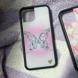 Butterfly wildflower case